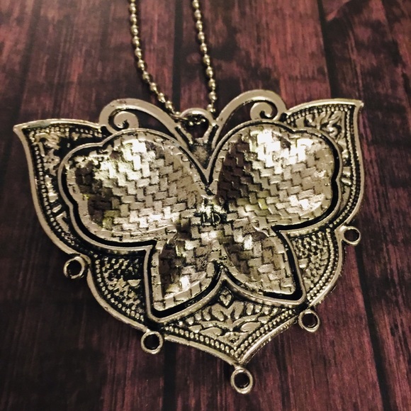 Repurposed upcycled butterfly serpent necklace - Picture 6 of 7